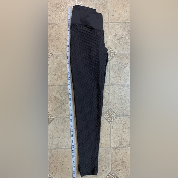 Women’s Charcoal Gray High-waisted Butt-Lifting Leggings Size Medium - Picture 4 of 5